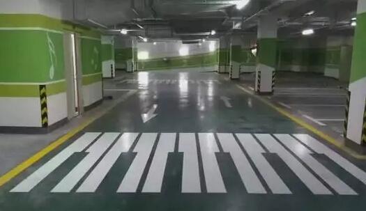 黑山车位划线